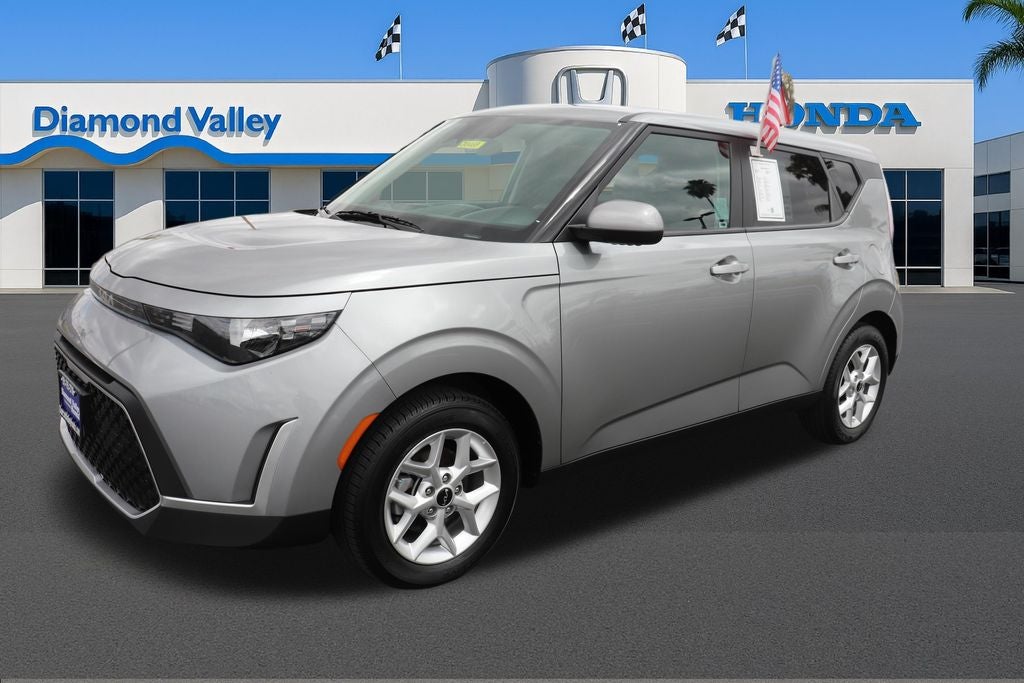 2025 Kia Soul — rear three-quarter view