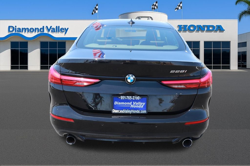 2024 BMW 2 Series — detail view