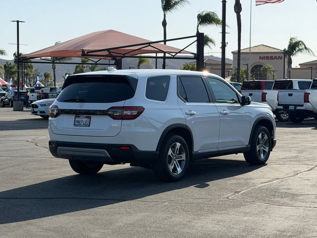 2025 Honda Pilot — detail view