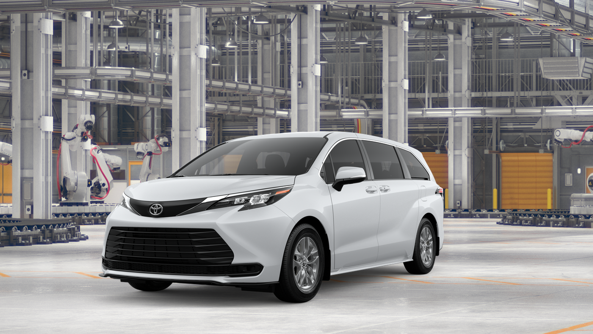 2026 Toyota Sienna LE in Ice Cap — front three-quarter view