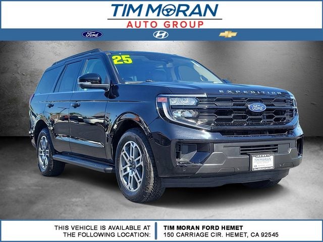 2025 Ford Expedition Active in Agate Black Metallic — front three-quarter view