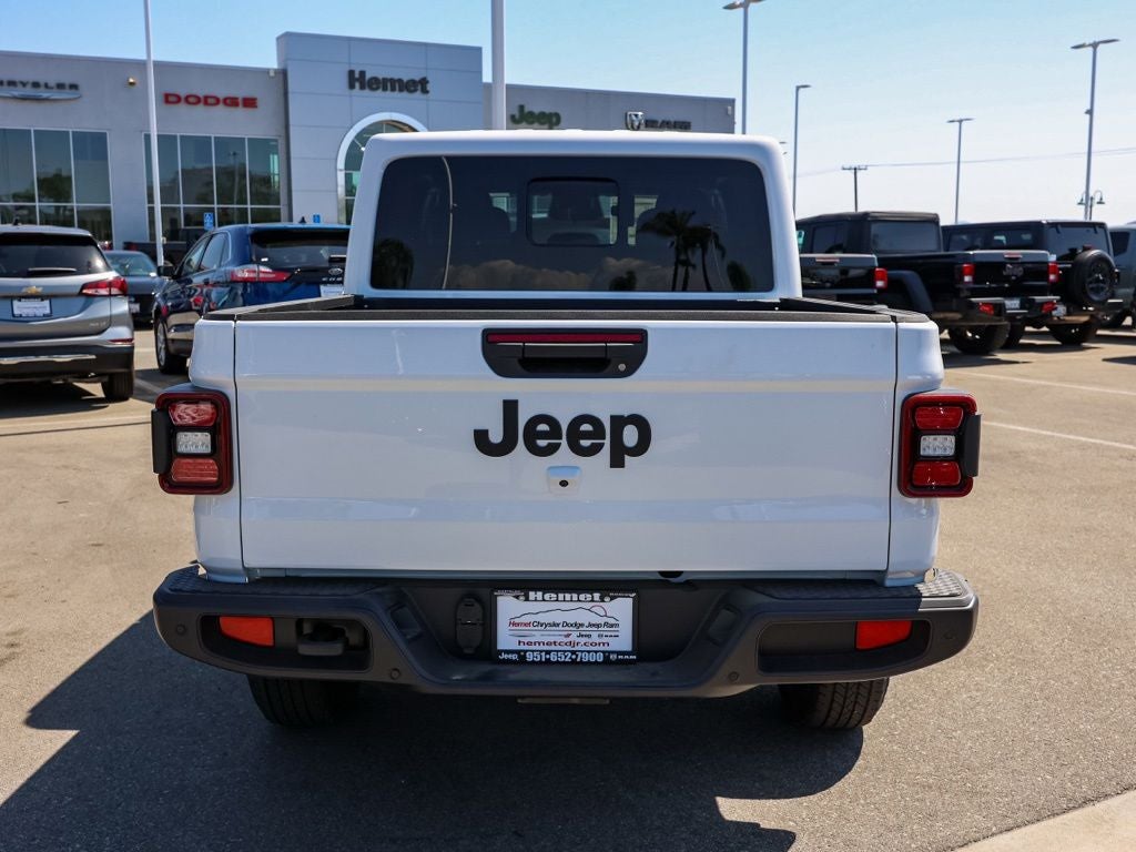 2026 Jeep Gladiator — detail view